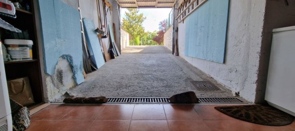 Casa de 3 dormitorios en León, Spain No. 71861 2