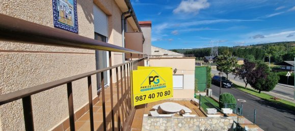 Casa de 3 dormitorios en León, Spain No. 71861 39