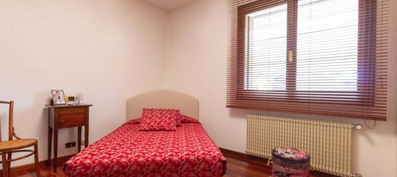 13-Zimmer Villa in Pordenone, Italy, Nr. 10429 25