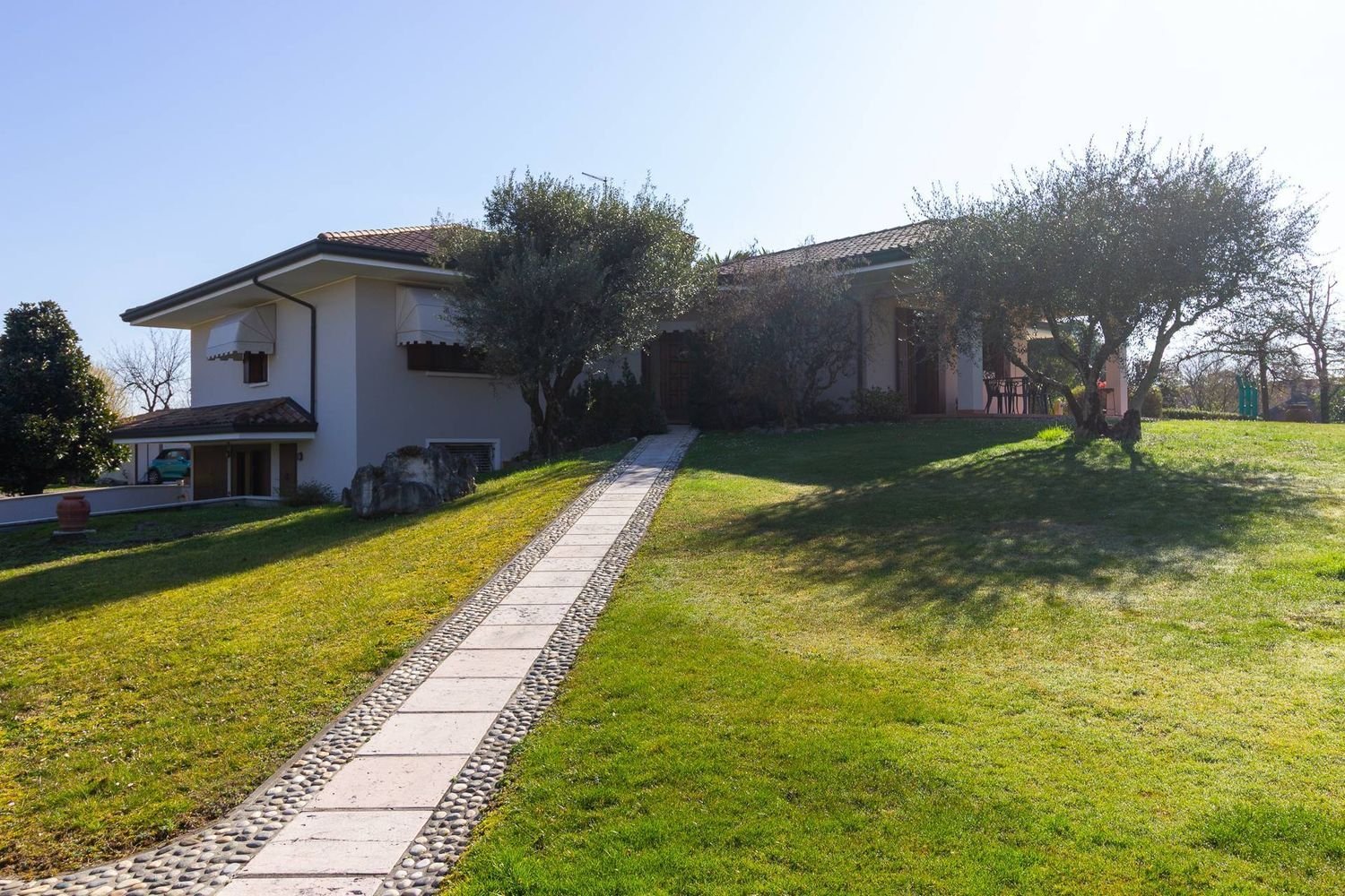 13-Zimmer Villa in Pordenone, Italy, Nr. 10429