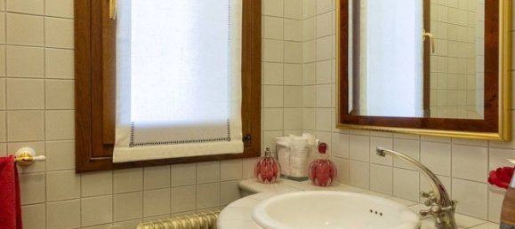 13-Zimmer Villa in Pordenone, Italy, Nr. 10429 23