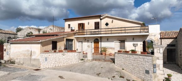 6-Zimmer Villa in Modica, Italy, Nr. 226646 2