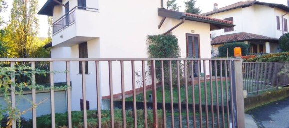 5غرفة فيلا في Gallarate, Italy رقم 21627 58