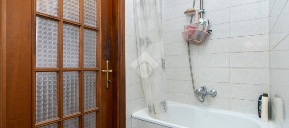 2 bedrooms Apartment in Turin, Italy No. 53216 22