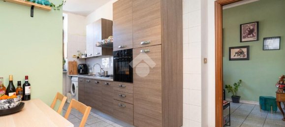 2 bedrooms Apartment in Turin, Italy No. 53216 17