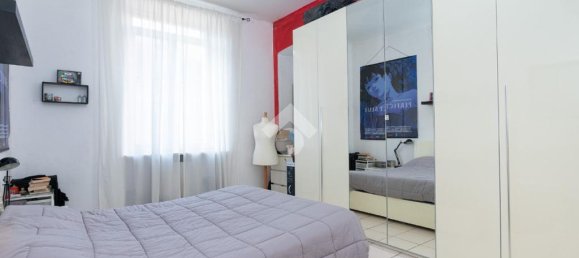2 bedrooms Apartment in Turin, Italy No. 53216 3