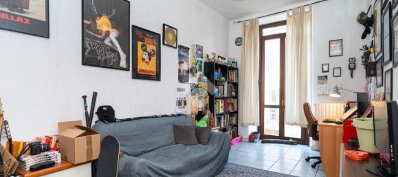 2 bedrooms Apartment in Turin, Italy No. 53216 5