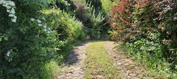 2 bedrooms House in Neron, France No. 60932 13