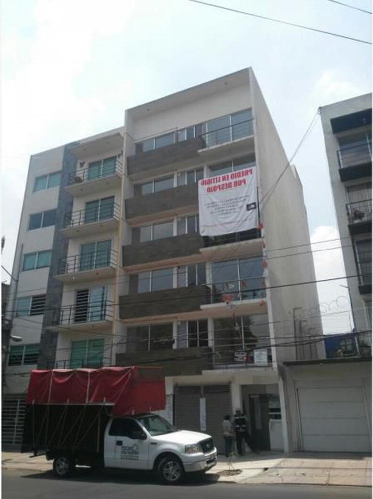  Building in Mexicali, Mexico No. 201927