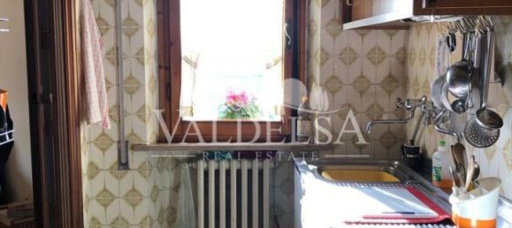 6 rooms Apartment in Poggibonsi, Italy No. 136519 7