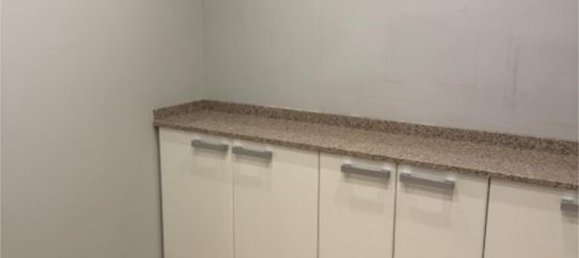 72m² Commercial property in Horta-Guinardo, Spain No. 164559 9