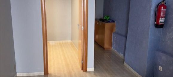 72m² Commercial property in Horta-Guinardo, Spain No. 164559 15