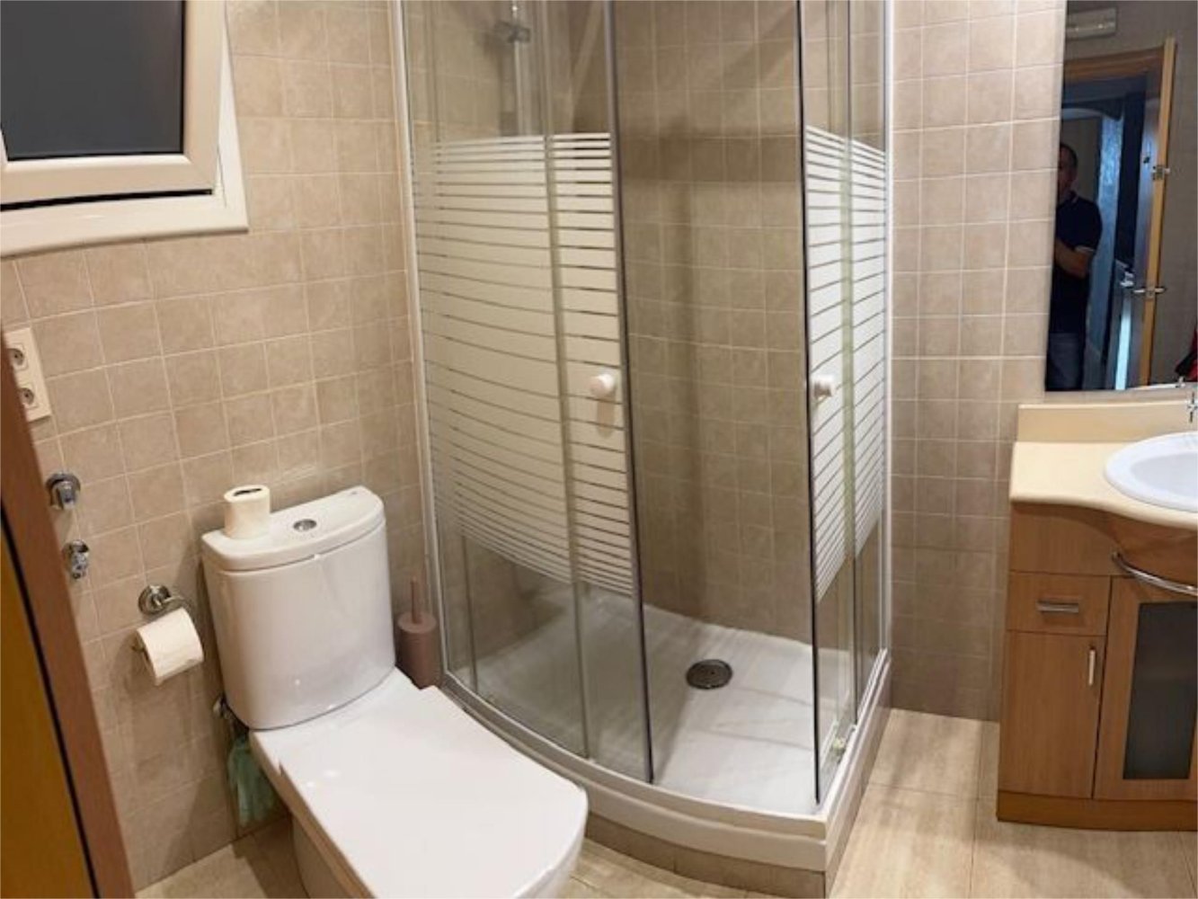 72m² Commercial property in Horta-Guinardo, Spain No. 164559