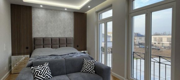 7 rooms House in Potsdam, Germany No. 8609 34