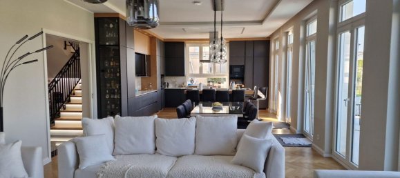 7 rooms House in Potsdam, Germany No. 8609 12