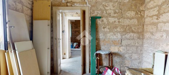 3 Schlafzimmer Haus in Brindisi, Italy, Nr. 42374 5