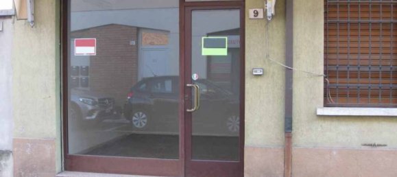 2 rooms Commercial property in Montecchio Emilia, Italy No. 128981 4