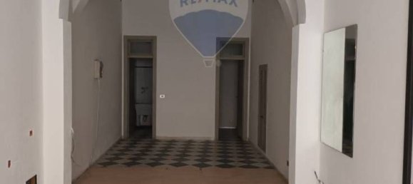 3 rooms Commercial property in Montevarchi, Italy No. 174894 6