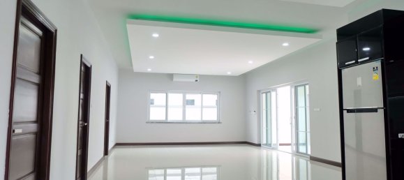 Café / restaurante T3 em Bang Lamung, Thailand N.º 4937 8