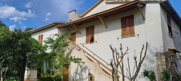 10 rooms House in Magliano in Toscana, Italy No. 21537 5