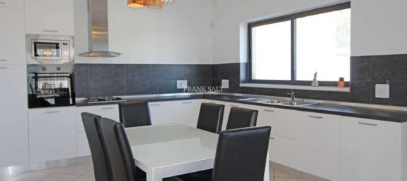 Bungalow de 3 dormitorios en Mellieha, Malta No. 3115 8