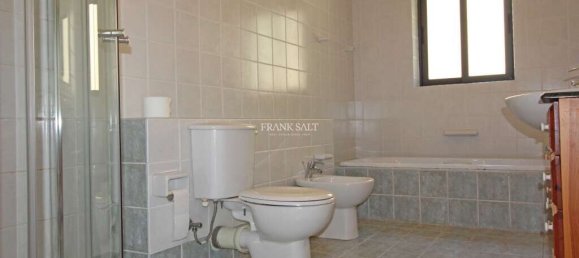 Bungalow de 3 dormitorios en Mellieha, Malta No. 3115 20