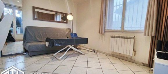 1 bedroom Apartment in Clichy-sous-Bois, France No. 135745 2