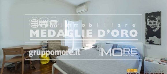 3 bedrooms Apartment in Modena, Italy No. 330248 11