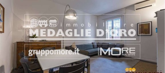 3 bedrooms Apartment in Modena, Italy No. 330248 2