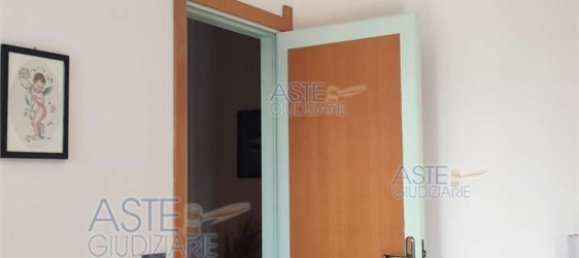 7 rooms Apartment in Crispano, Italy No. 99008 13