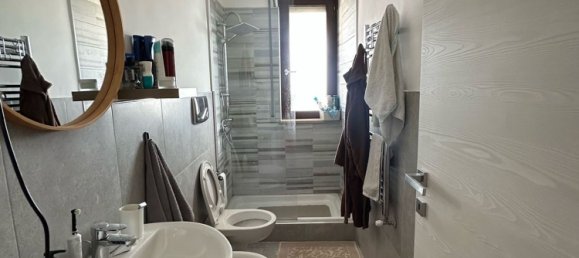 2غرفة شقة في Bari, Italy رقم 307163 3