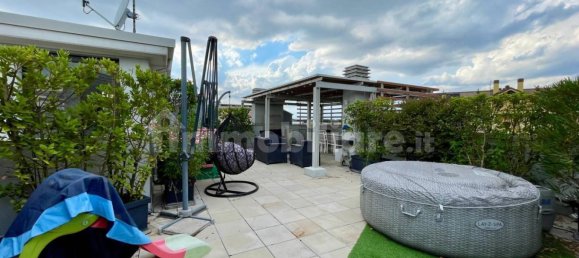 2 Schlafzimmer Wohnung in Nova Milanese, Italy, Nr. 296794 20