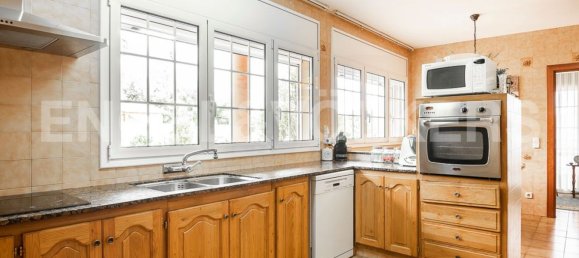 6 Schlafzimmer Haus in Llinars Del Valles, Spain, Nr. 65475 17