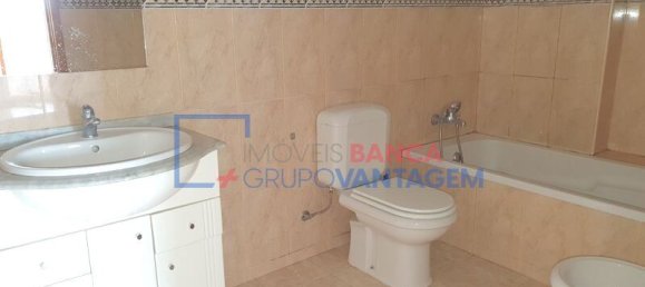 3 chambres Appartement à Oliveira de Azemeis, Portugal No. 81446 6