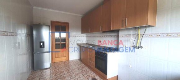 3 chambres Appartement à Oliveira de Azemeis, Portugal No. 81446 3