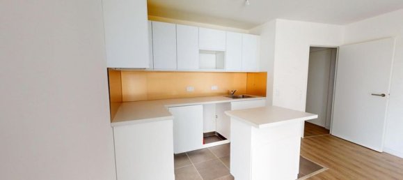 Apartamento de 3 dormitorios en Asnieres-sur-Seine, France No. 279136 5