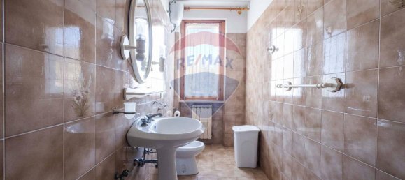 Дом с 8 комнатами в Арчевиа, Италия № 7299 15