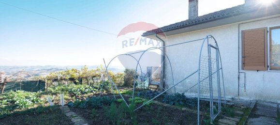 Дом с 8 комнатами в Арчевиа, Италия № 7299 18