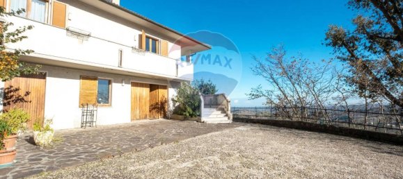 Дом с 8 комнатами в Арчевиа, Италия № 7299 50