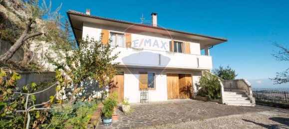 Дом с 8 комнатами в Арчевиа, Италия № 7299 3