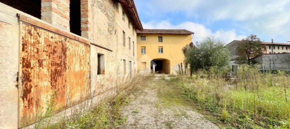 4 rooms House in Udine, Italy No. 111134 34