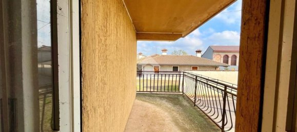 4 rooms House in Udine, Italy No. 111134 26