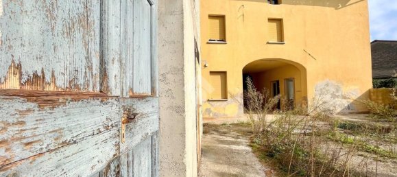 4 rooms House in Udine, Italy No. 111134 30