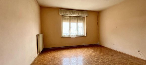 4 rooms House in Udine, Italy No. 111134 24