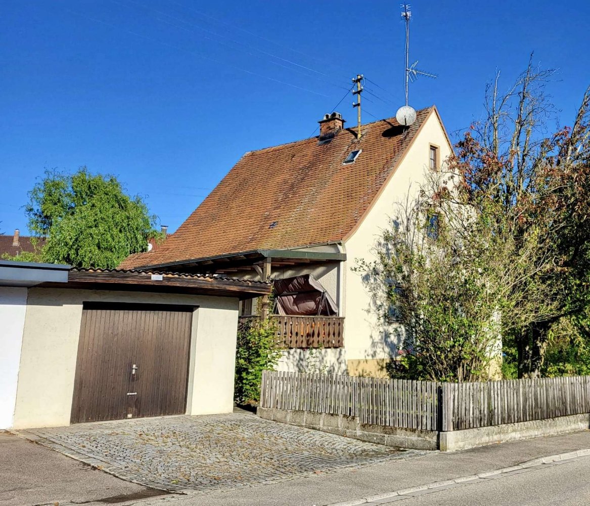 Casa de 2 dormitorios en Gunzburg, Germany No. 261396