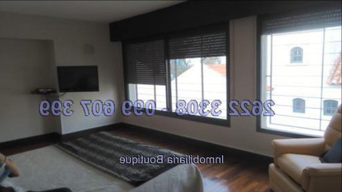 4 bedrooms House in Montevideo, Uruguay No. 9447