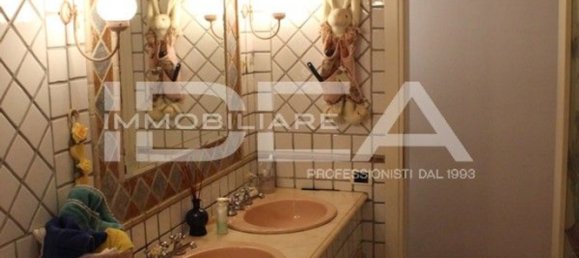 Apartamento de 10 habitaciónes en Lucca, Italy No. 11977 9