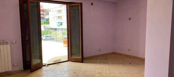 110m² Office in Colleferro, Italy No. 89371 12