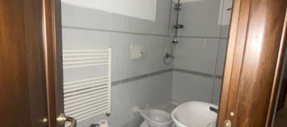 110m² Office in Colleferro, Italy No. 89371 36