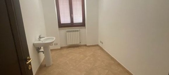 110m² Office in Colleferro, Italy No. 89371 35